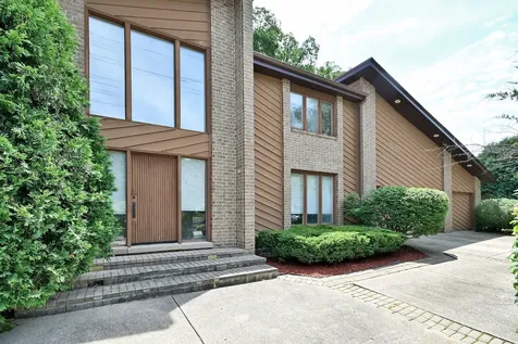 2005 Mallard Drive Northbrook IL 60062