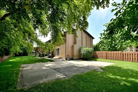 2005 Mallard Drive Northbrook IL 60062