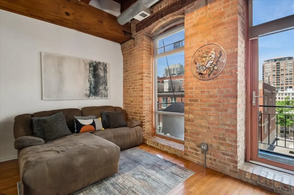 360 West Illinois Street Chicago IL 60654