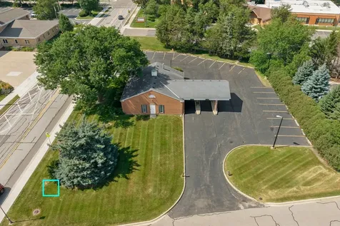 111 East Side Drive Geneva IL 60134