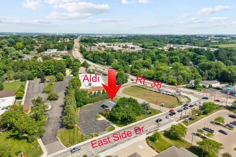 111 East Side Drive Geneva IL 60134