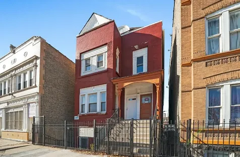1922 South Leavitt Street Chicago IL 60608