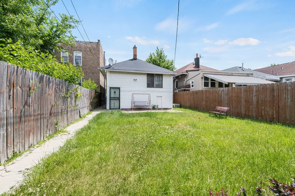 1454 North Central Avenue Chicago IL 60651