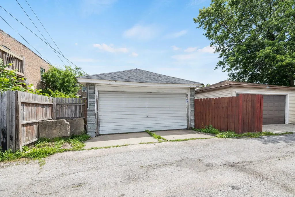 1454 North Central Avenue Chicago IL 60651
