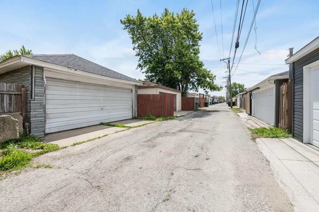 1454 North Central Avenue Chicago IL 60651