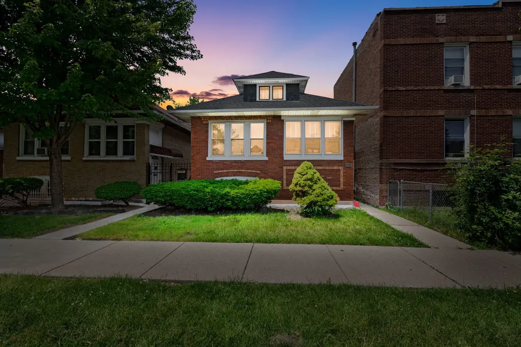 1454 North Central Avenue Chicago IL 60651