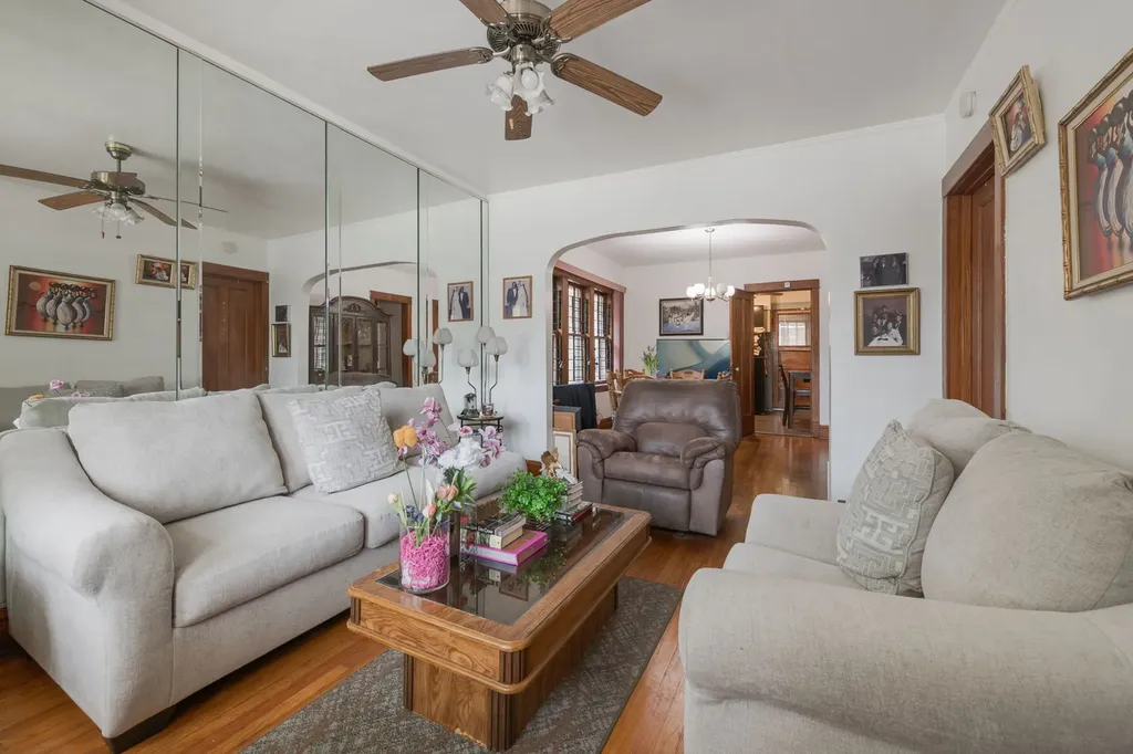 1454 North Central Avenue Chicago IL 60651