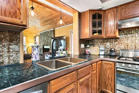 1613 Locust Road Morris IL 60450