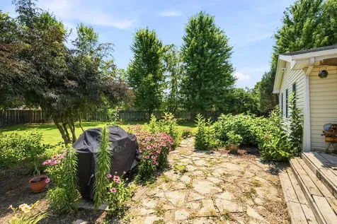 1613 Locust Road Morris IL 60450