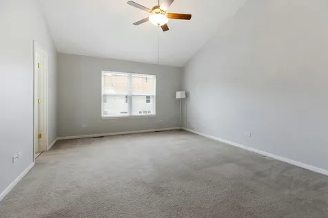 5546 Cambridge Way Hanover Park IL 60133