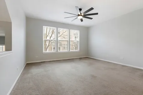 5546 Cambridge Way Hanover Park IL 60133