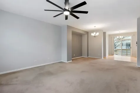 5546 Cambridge Way Hanover Park IL 60133
