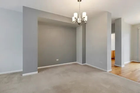 5546 Cambridge Way Hanover Park IL 60133