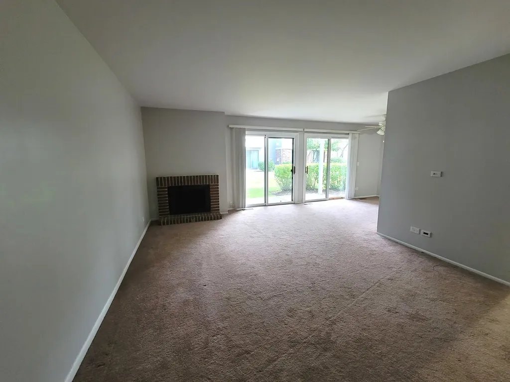 1460 Seven Pines Road Schaumburg IL 60193
