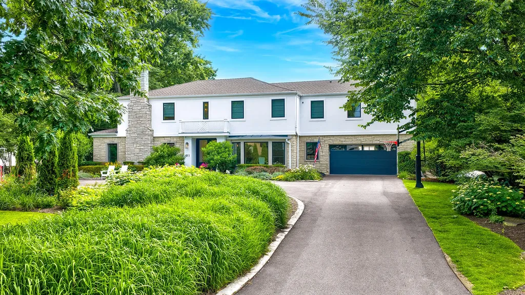 911 Oak Drive Glencoe IL 60022