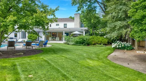 911 Oak Drive Glencoe IL 60022