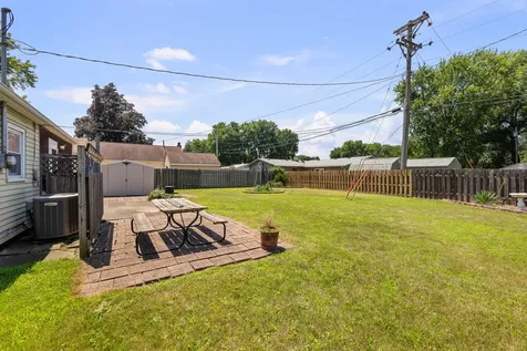 3533 10TH Street East Moline IL 61244