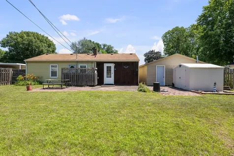 3533 10TH Street East Moline IL 61244
