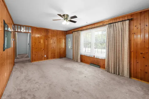 3533 10TH Street East Moline IL 61244