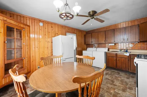 3533 10TH Street East Moline IL 61244