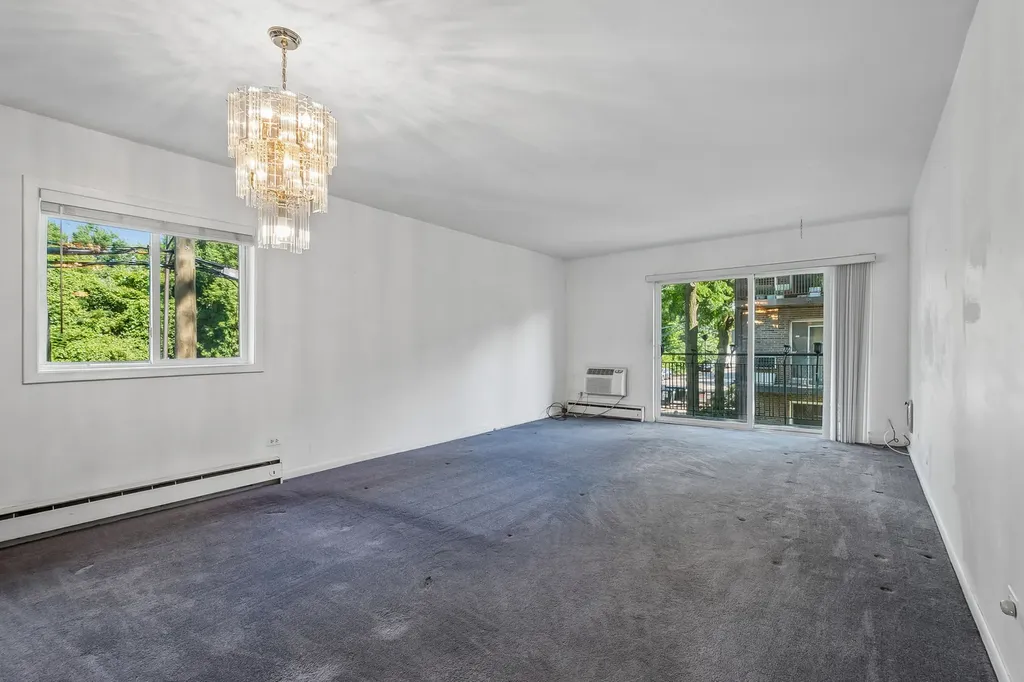 6359 North Ridge Avenue Chicago IL 60660