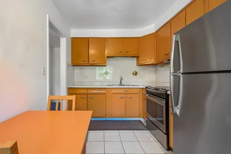 6359 North Ridge Avenue Chicago IL 60660
