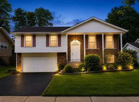 17730 Cherrywood Lane Homewood IL 60430