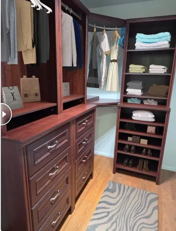 4343 North Clarendon Street Chicago IL 60613
