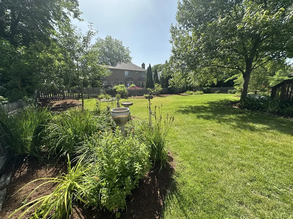 2324 Kalamazoo Drive Naperville IL 60565