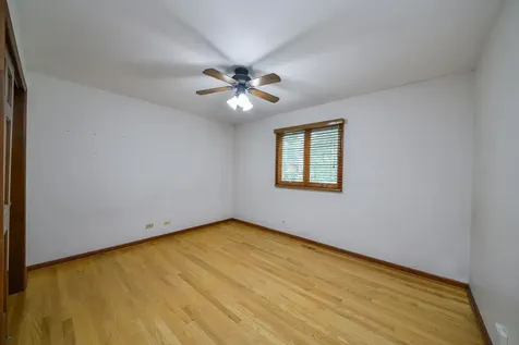2324 Kalamazoo Drive Naperville IL 60565