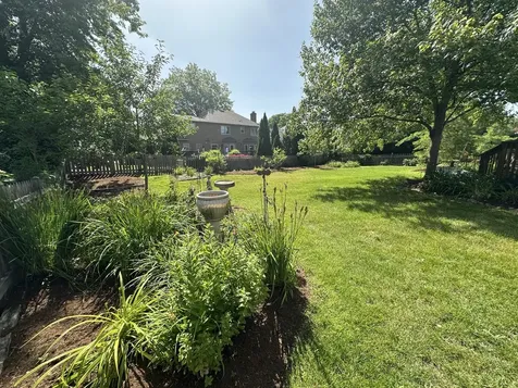 2324 Kalamazoo Drive Naperville IL 60565