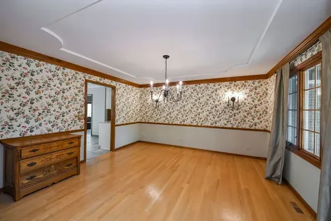 2324 Kalamazoo Drive Naperville IL 60565