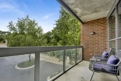 1228 Emerson Street Evanston IL 60201