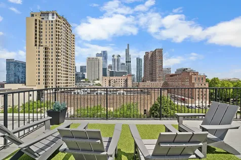 1525 South Michigan Avenue Chicago IL 60605
