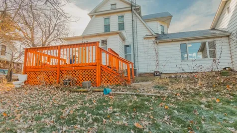 206 West 1st Street Lostant IL 61334
