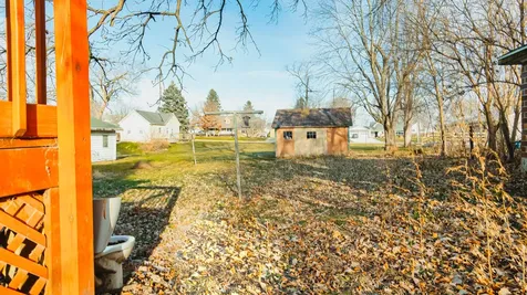 206 West 1st Street Lostant IL 61334