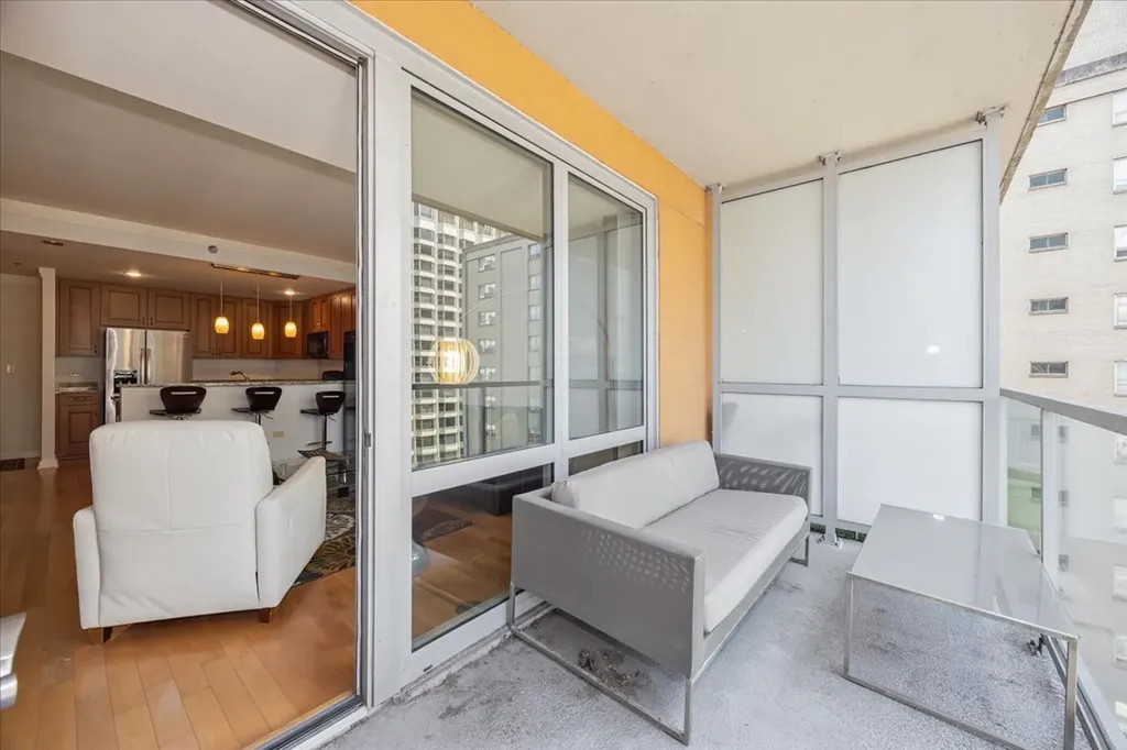 160 East Illinois Street Chicago IL 60611