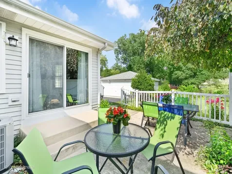 4733 South Pershing Avenue Downers Grove IL 60515