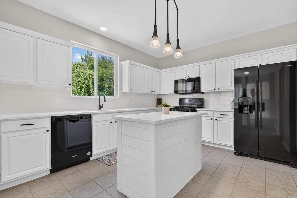 14822 Independence Court Plainfield IL 60544