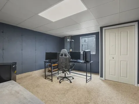8460 Crooked Bend Road Machesney Park IL 61115