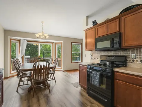 8460 Crooked Bend Road Machesney Park IL 61115