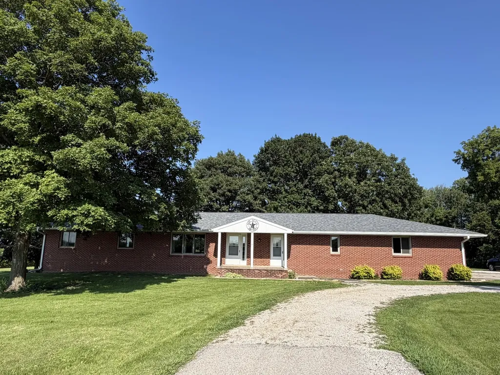 503 North State Street Bellflower IL 62174