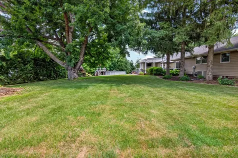 19882 Oakwood Drive Bloomington IL 61705