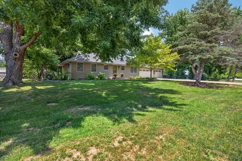 19882 Oakwood Drive Bloomington IL 61705