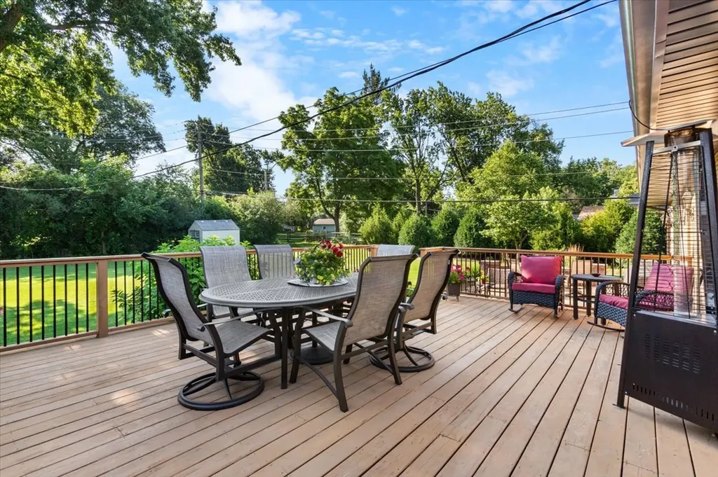 5831 Washington Street Downers Grove IL 60516