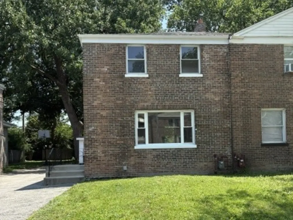 9737 South Merrill Avenue Chicago IL 60617