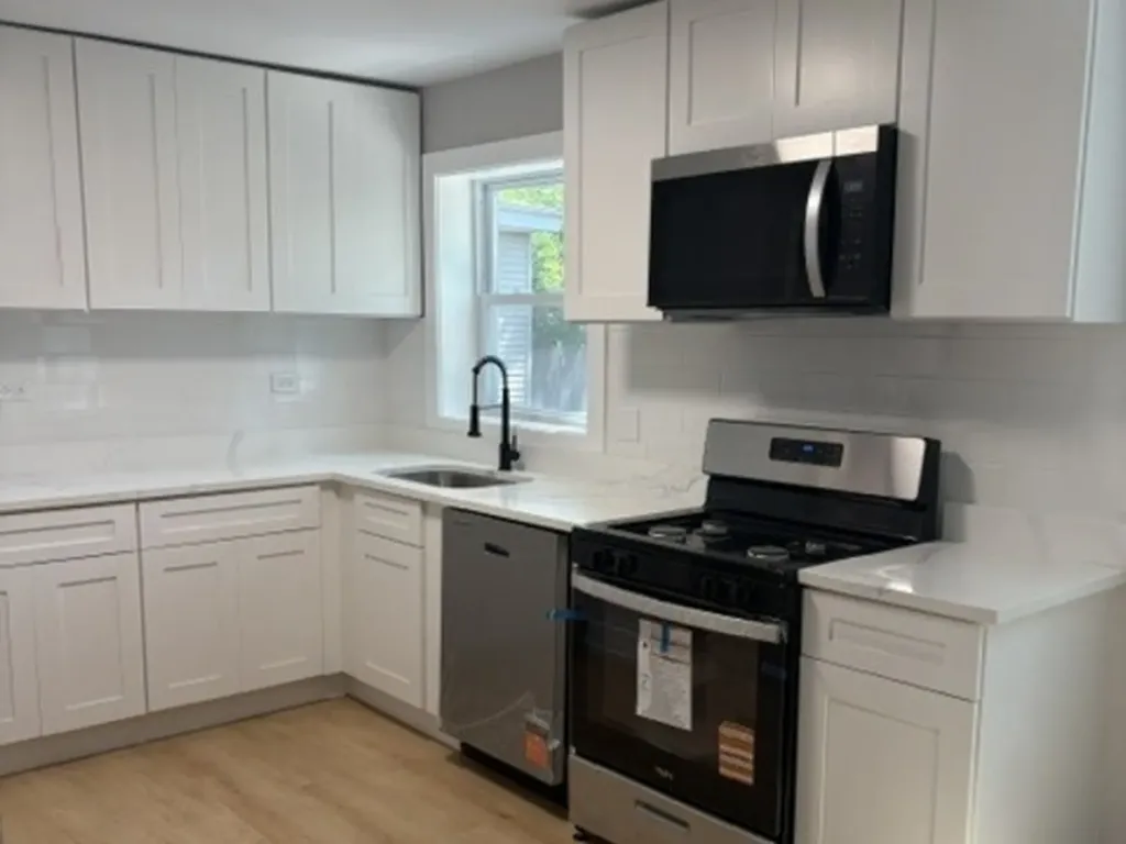 9737 South Merrill Avenue Chicago IL 60617