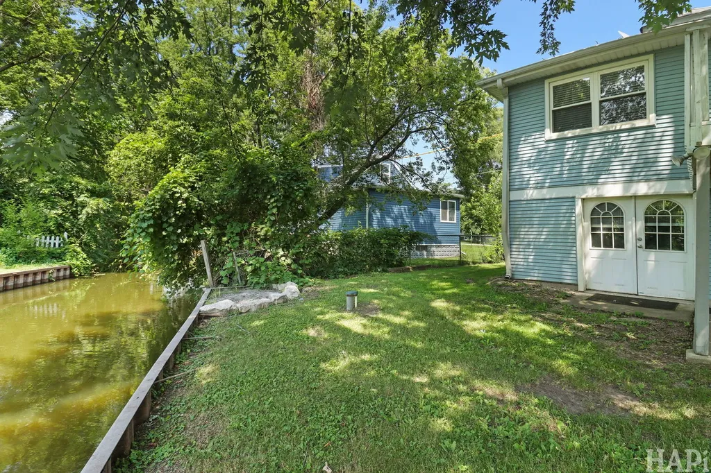 42066 North Lotus Avenue Antioch IL 60002