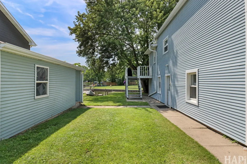 42066 North Lotus Avenue Antioch IL 60002