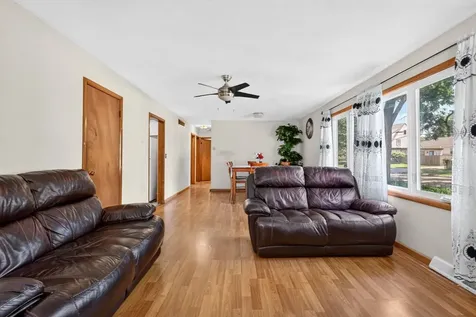 1003 Bellevue Avenue Elgin IL 60120